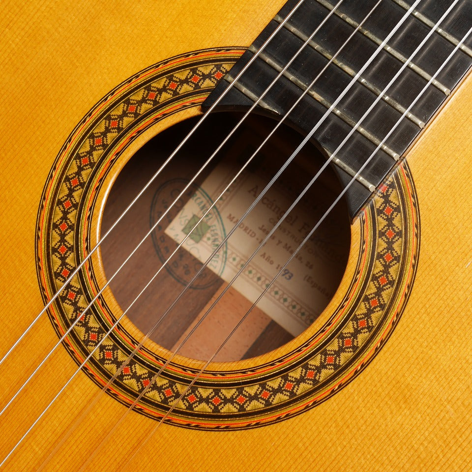 アルカンヘル・フェルナンデス Arcangel Fernandez 1993年 (松・ハカランダ 650mm) スペイン 【中古】 クラシックギター