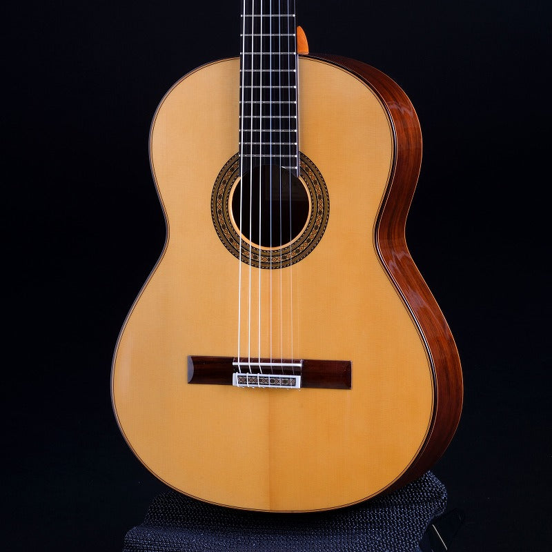 ビセンテ・カリージョ Vicente Carrillo ガブリエラ (松・マダガスカル・ローズウッド 650mm) スペイン 【新品】 クラシックギター 【お取り寄せ商品】