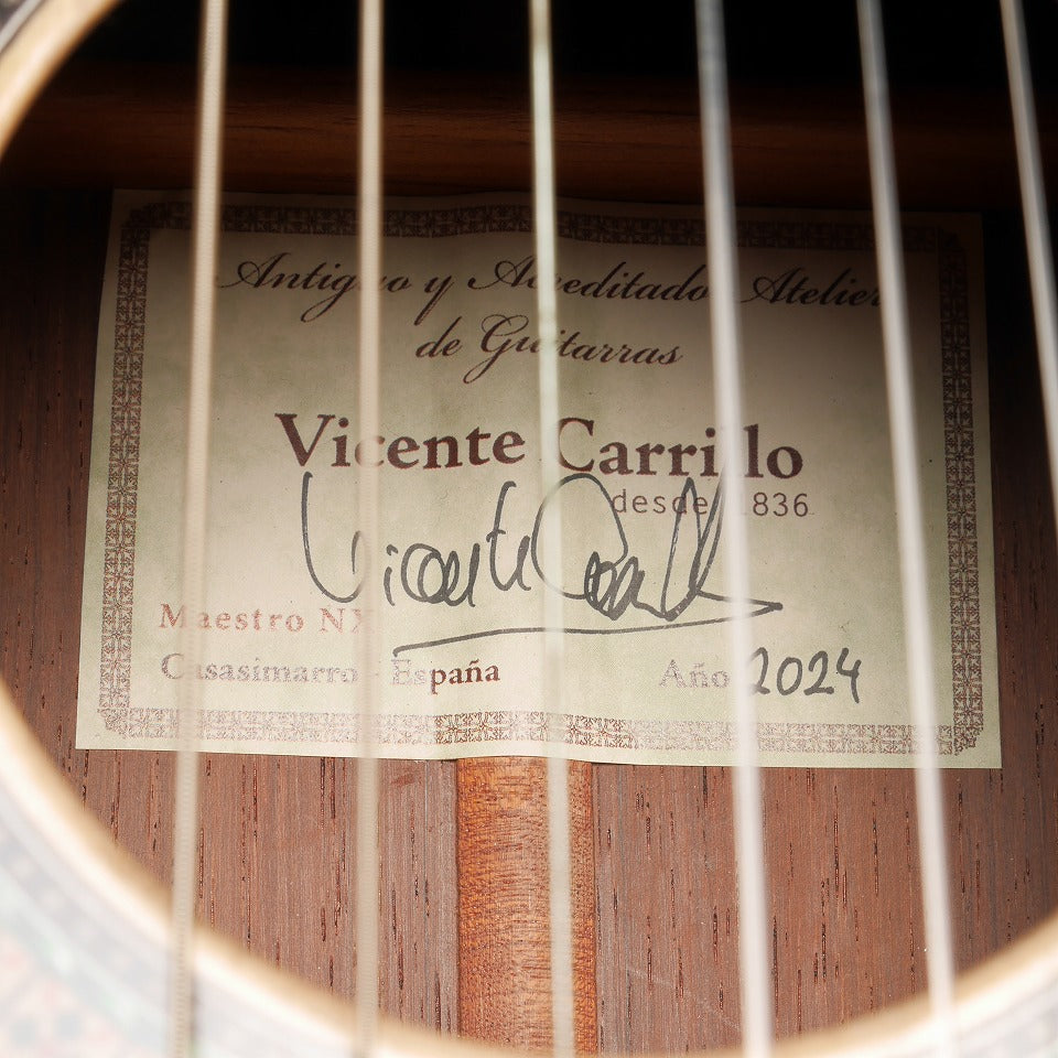 ビセンテ・カリージョ Vicente Carrillo 2024年 MaestroNX (松・ローズウッド 650mm) スペイン 【中古】 クラシックギター