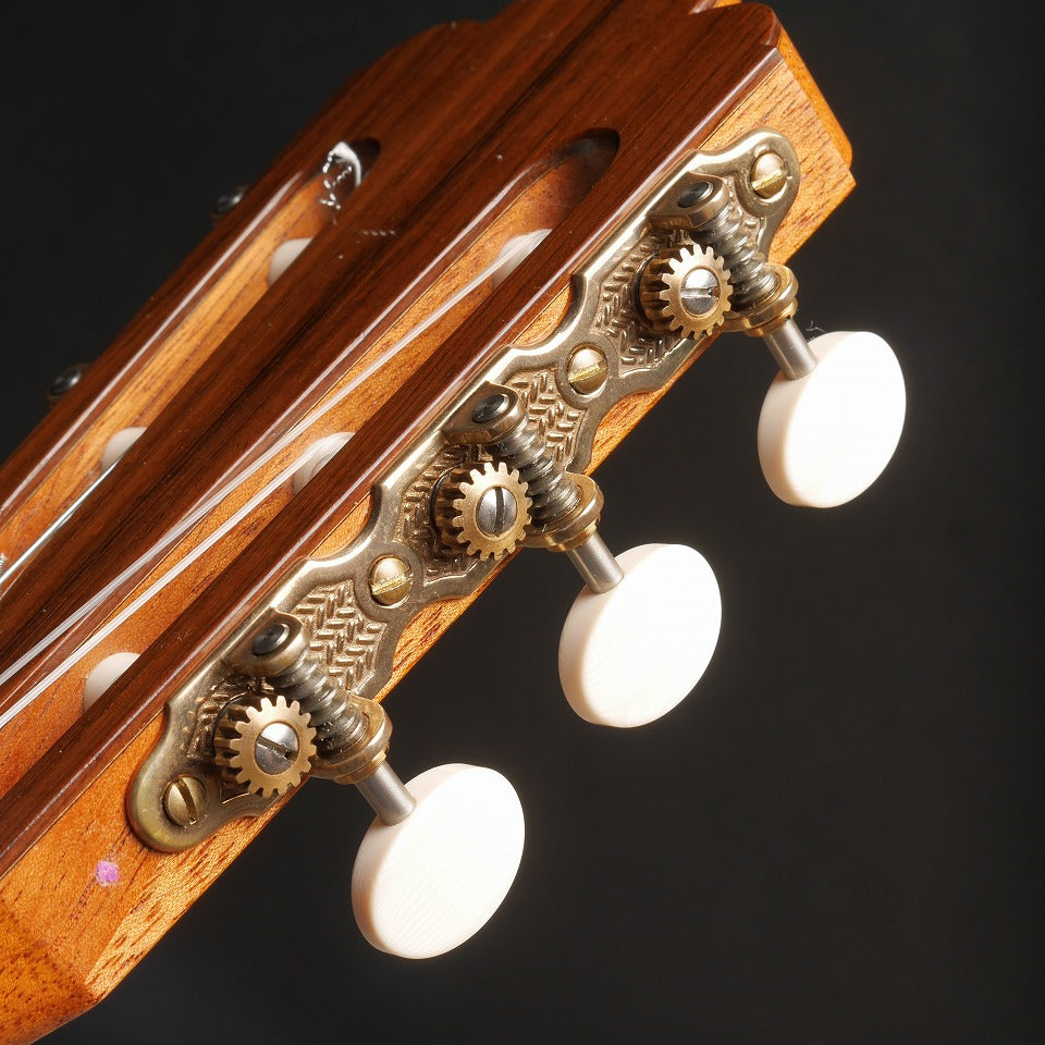 尾野薫 Caoru Ono 2019年 No.233 ハウザーモデル (松・マダガスカル・ローズウッド 645mm) 【中古】 クラシックギター